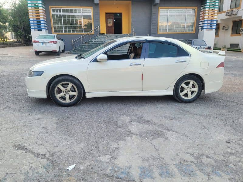 Honda Accord 2003 4