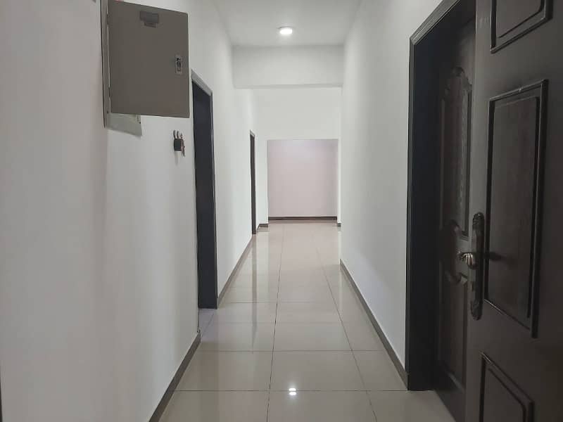 10 Marla Flat for Sale in Askari 11 Lahore 29