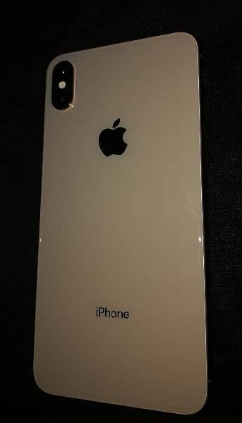 iPhone Xs Max Factory Unlocked 4