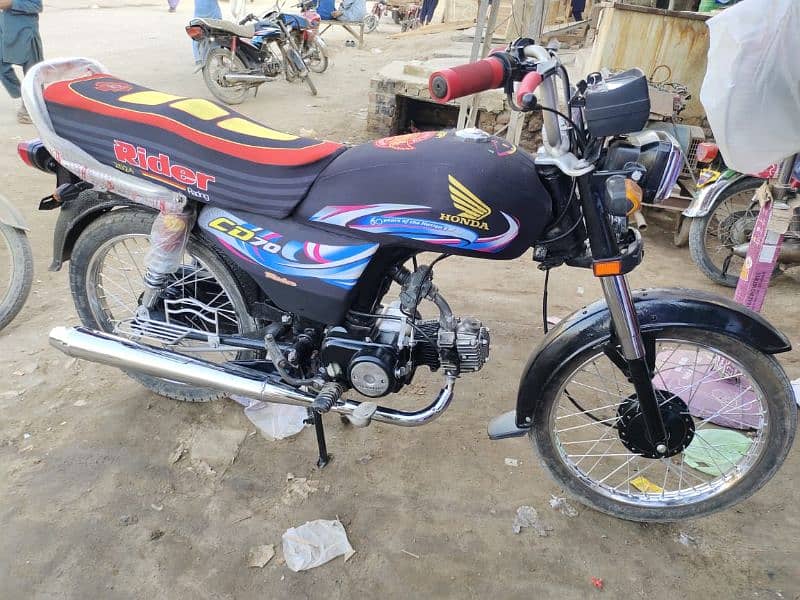 CD 70 2010 model Har Cheez New Hy Shocks new Hyn Engine Full Like zero 3