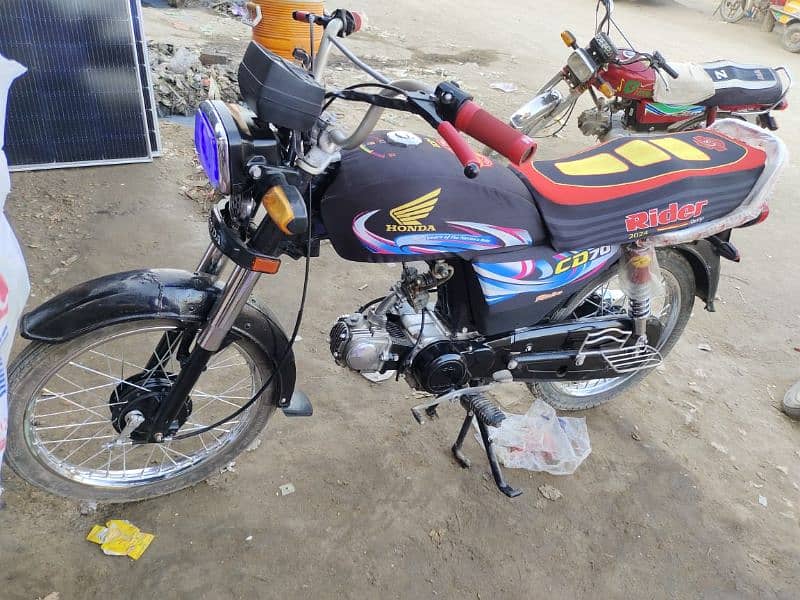 CD 70 2010 model Har Cheez New Hy Shocks new Hyn Engine Full Like zero 5