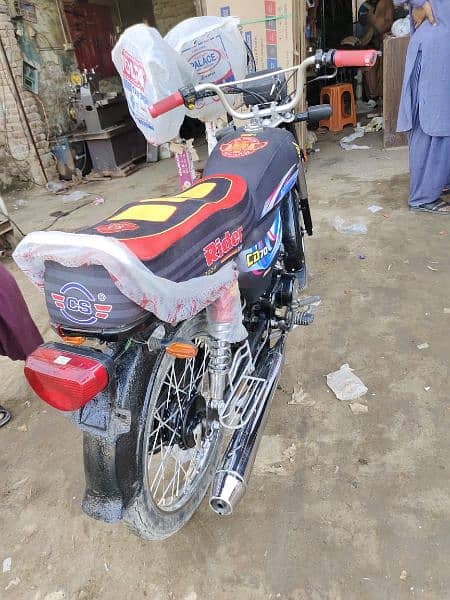 CD 70 2010 model Har Cheez New Hy Shocks new Hyn Engine Full Like zero 7