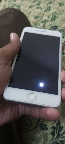 iPhone 6s plus in good condition 4