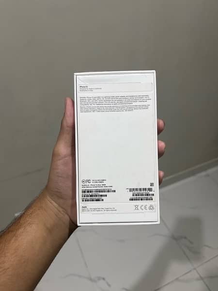 Iphone 13 JV with box in Apple warranty 7 months Waterpack 100 battery 4