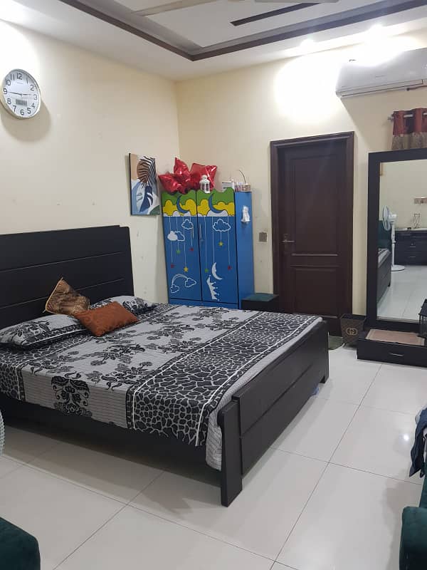 10 Marla very beautiful hot location floor upper portion for rent available near park commercial masjid in Shadab Colony Ferozepur Road Lahore 6