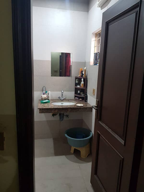 10 Marla very beautiful hot location floor upper portion for rent available near park commercial masjid in Shadab Colony Ferozepur Road Lahore 13