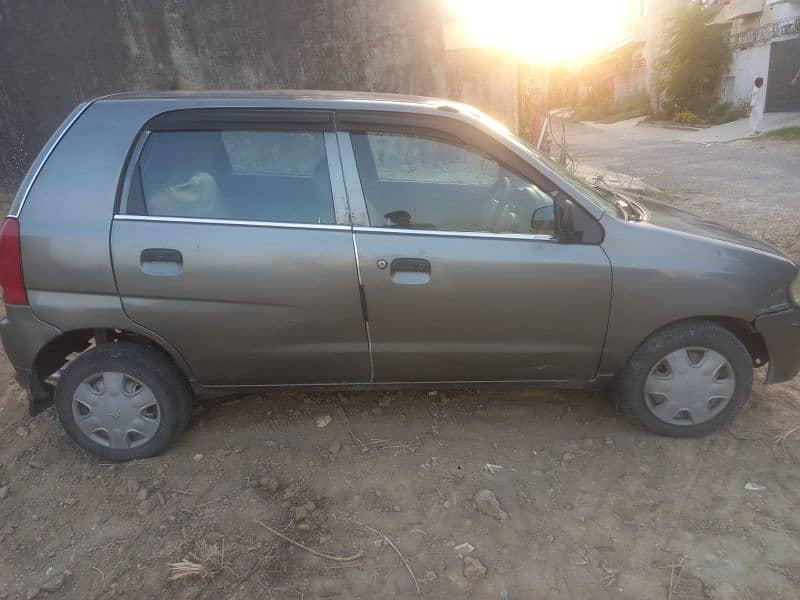 Suzuki Alto 2011 3