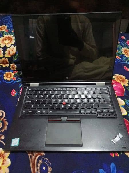 Lenovo yoga x260 laptop. 1