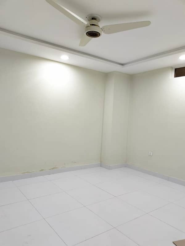 2 Bedroom Unfurnished Apartment Available For Rent In E/11/4 8