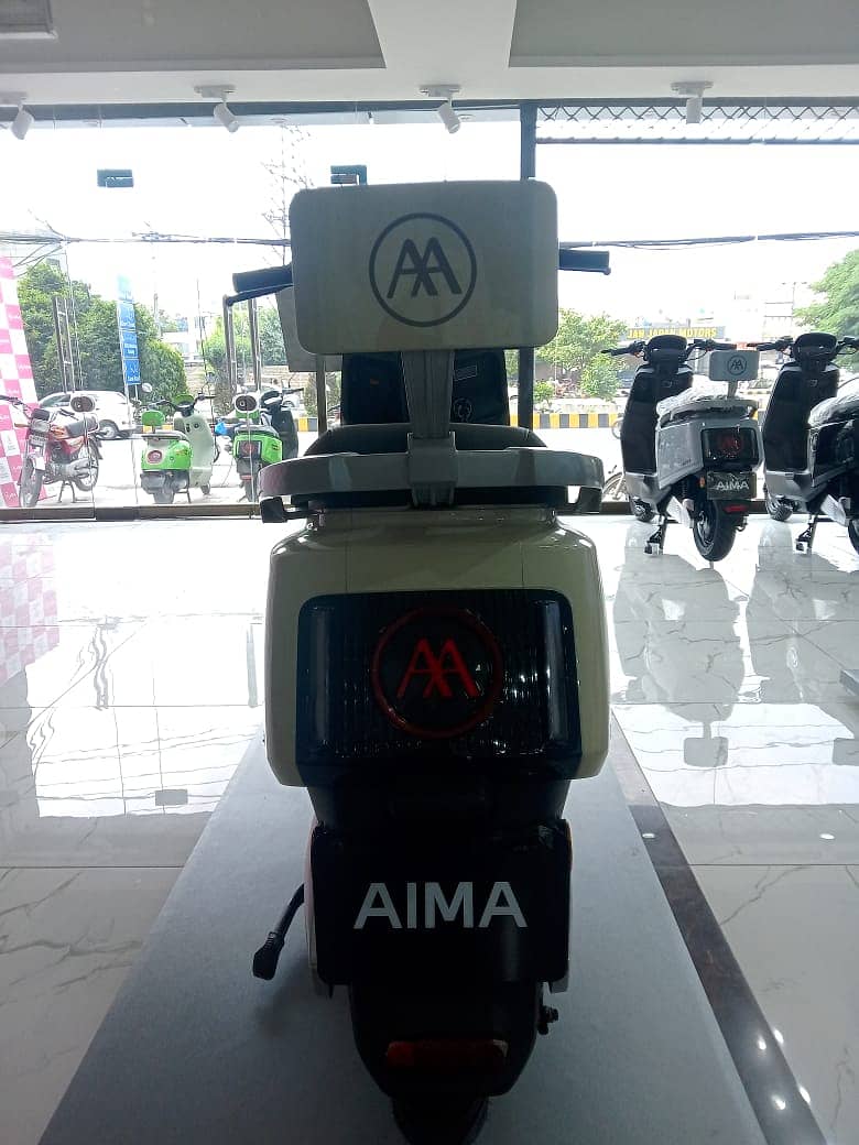 AIMA PULSE Electric Scooty 5