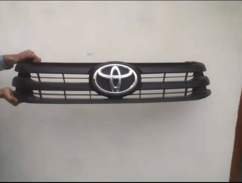 Revo Hilux 2019 model front grill 3