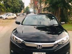 Honda Civic 1.8i-vtec orial 2012 Model