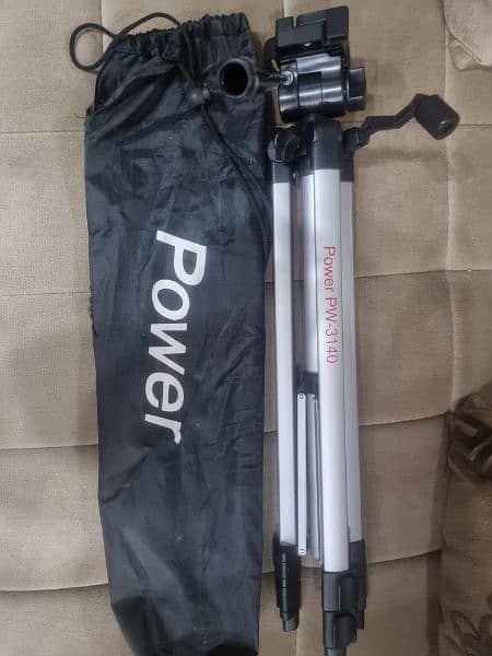 power brand tripod look like brand new 0