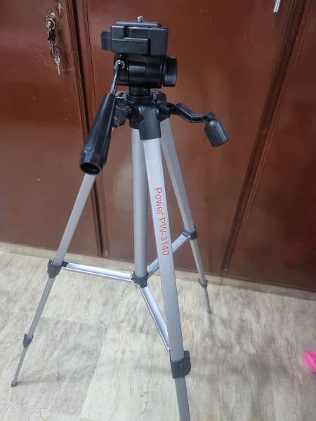 power brand tripod look like brand new 1