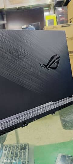 Asus rog strix gaming I 7 10th 10870h 16gb 512 rtx 2060 6gb 144 hz