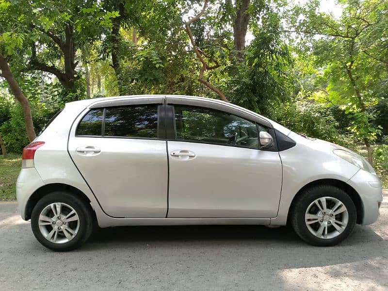 Toyota Vitz 2013 6