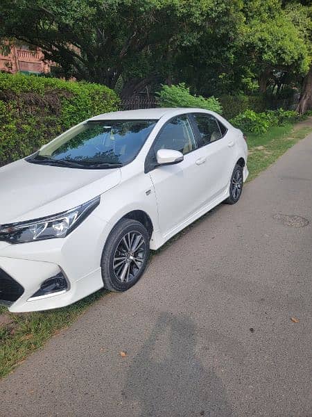 Toyota Corolla Altis CVT AUTO 2021 3