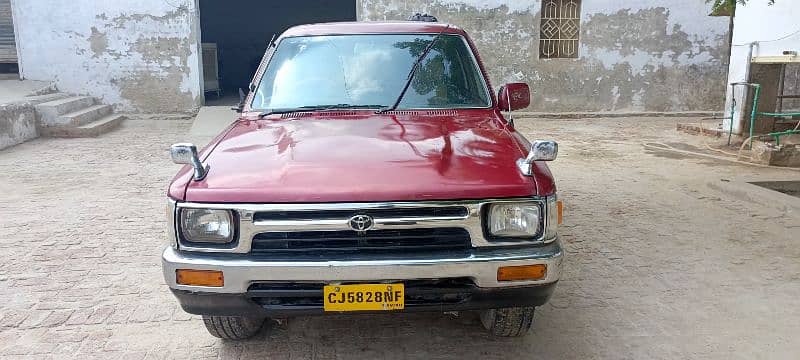 Toyota Hilux 1993 6