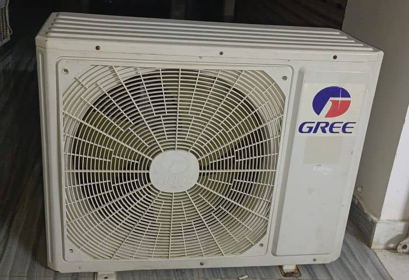 Gree 1.5ton inverter Ac Good Condition 5