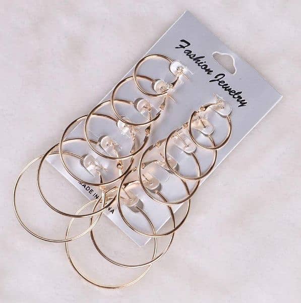 Plain gold hoops,pack of 6 1