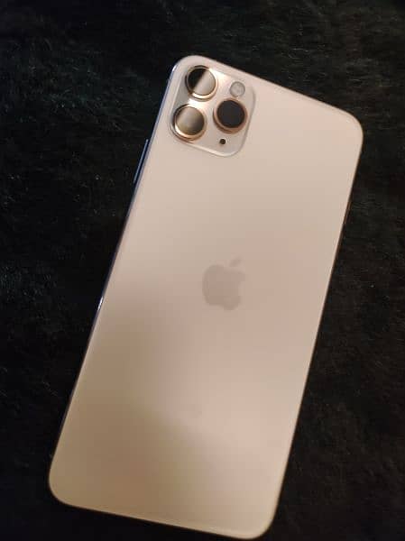 iPhone 11 Pro Max 256GB Factory Unlocked 1