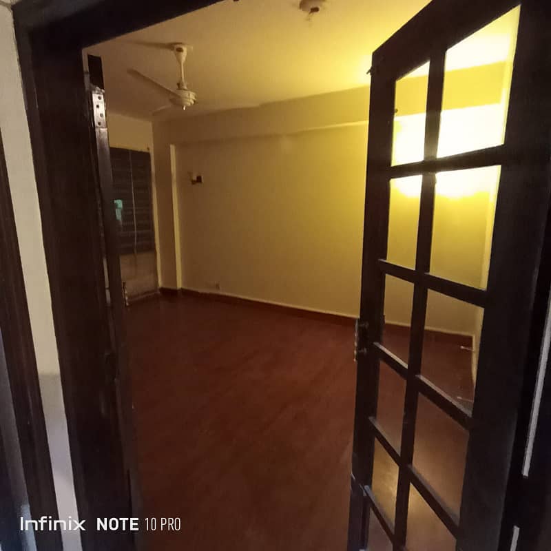 Unfurnished 2 bed apartment F-11 Markaz 2