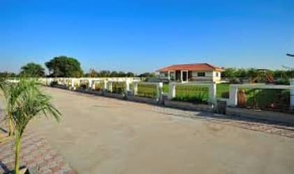 1 Kanal superb plot (E-531/3) at good location 5