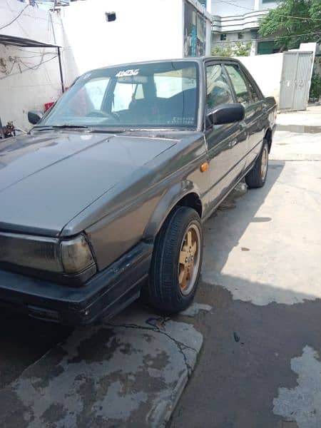 Nissan Sunny 1987 5