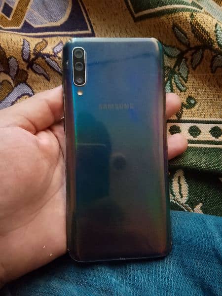 Samsung A50 1