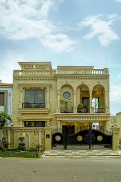 10 Marla Luxury Spanish House For Sale in Royal Orchard