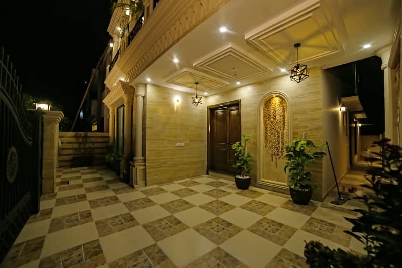 10 Marla Luxury Spanish House For Sale in Royal Orchard 2