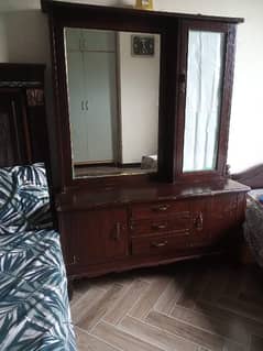 dressing table