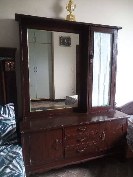 dressing table 1