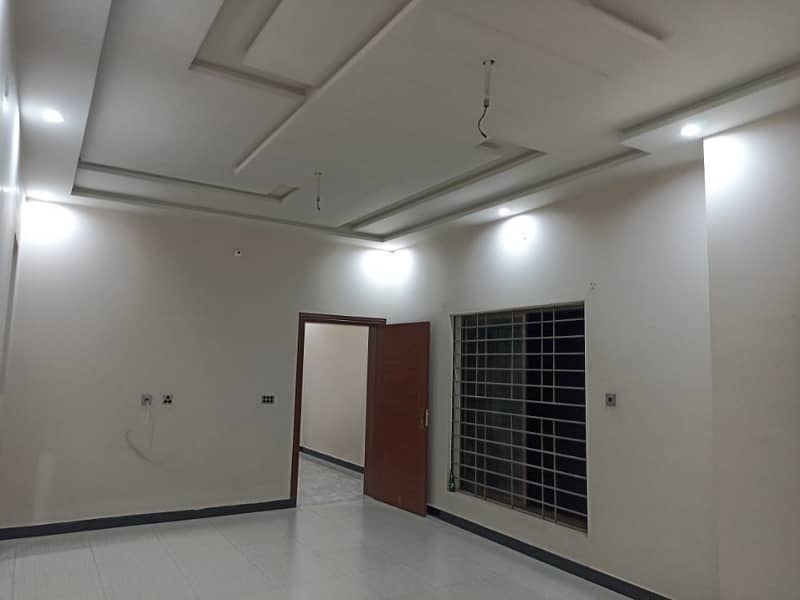 10 marla double story House for rent in new Shalimar near model town near Toyota showroom 13