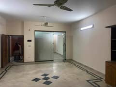 1 kanal house for rent in gulberg for call center software house school setup or any commercial activity 0