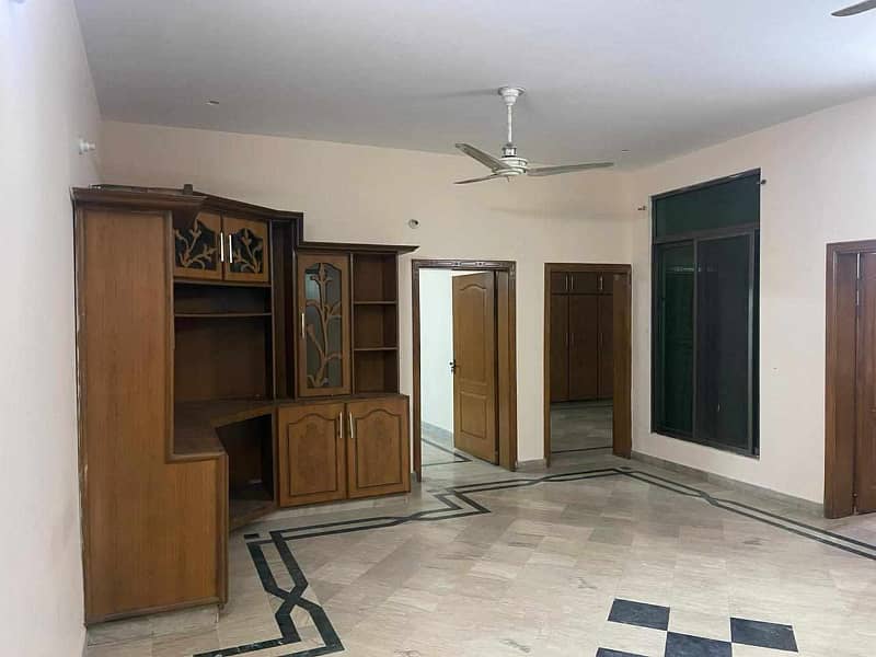 1 kanal house for rent in gulberg for call center software house school setup or any commercial activity 2