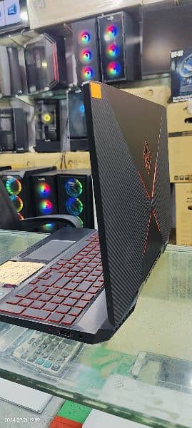 hp omen I 5 8th 8300h 16gb 512 1050ti 4gb 2