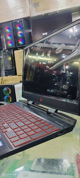 hp omen I 5 8th 8300h 16gb 512 1050ti 4gb 6