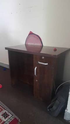 Office table and chair for sale