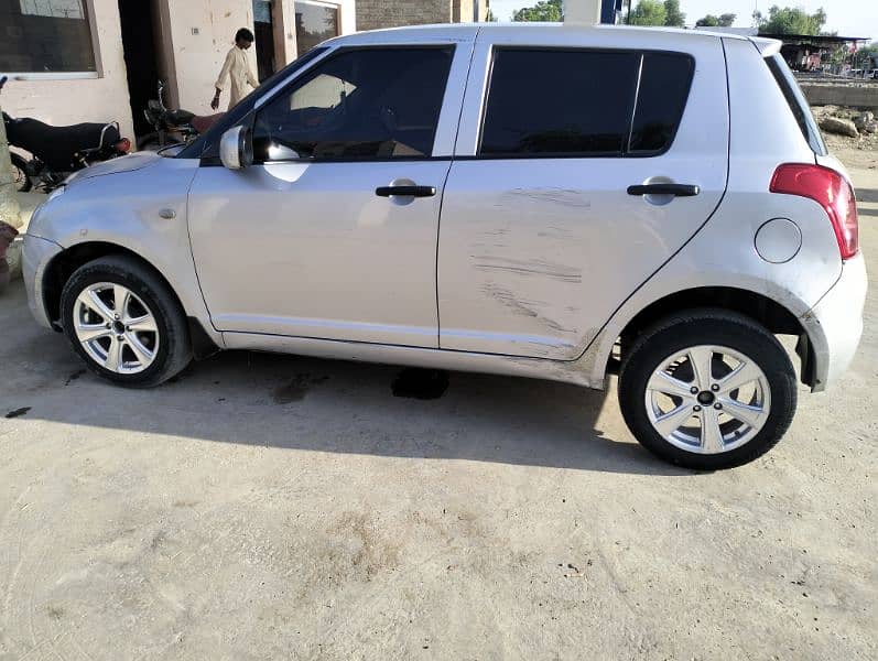 Suzuki Swift 2012 3