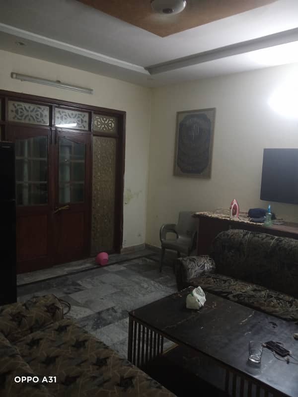 10 Marla Beautiful Double Story House Urgent For Sale Prime Location in sabzazar 3