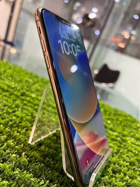 iphone Xmax 64Gb factory unlock pta approve 1