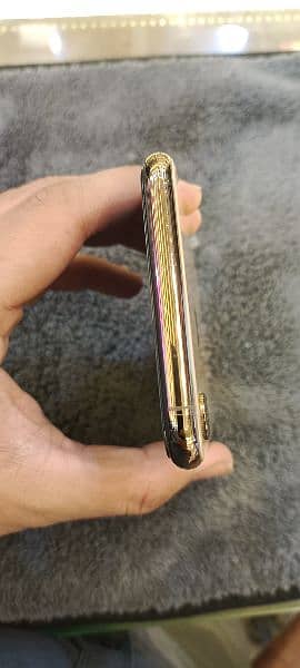 iphone xs max 64gb non PTA 9