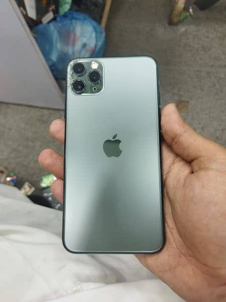 iphone 11 pro maxx non pta 64 gb all ok back glass brokan green colour 1