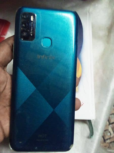 Infinix Hot 9 play 4/64 1