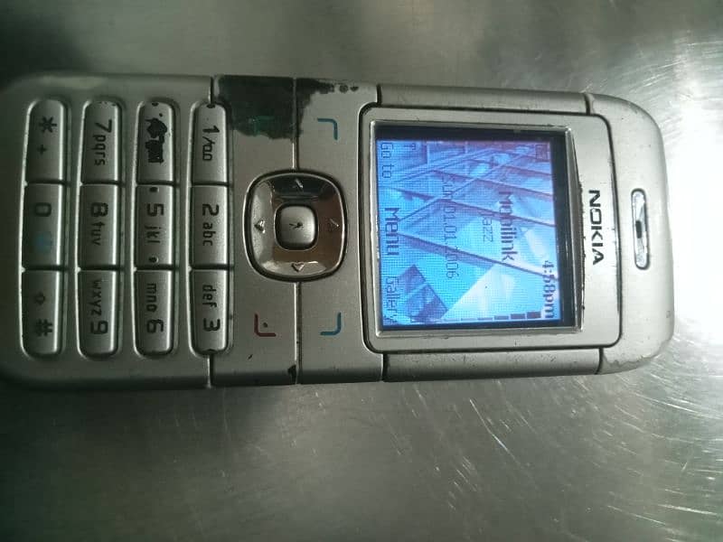 nokia 6030 original condition 1 day bettry backup 3