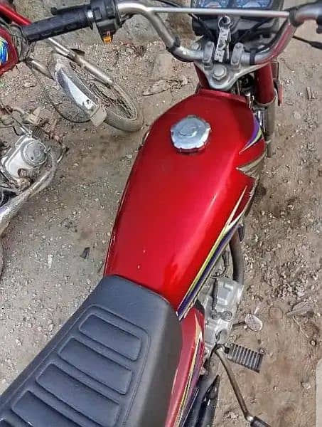 honda 125 2017 model 03021056829 only cal no whats app 1