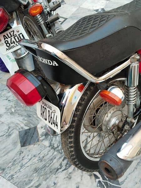 Honda 125 model 2023 condition 10 by 10 contact no 03083288881 4