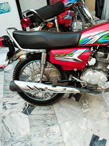 Honda 125 model 2023 condition 10 by 10 contact no 03083288881 5