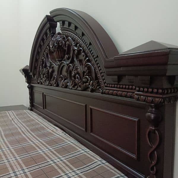 SOLID/SHEESHAM WOOD BEDSET COMPLETE 1